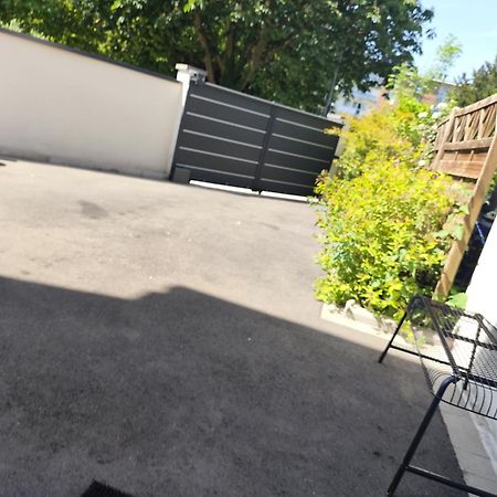 Escapade Pres De Lille - Appartement Charmant Avec Terrasse Et Parking Privee Mons-en-Baroeul Zewnętrze zdjęcie