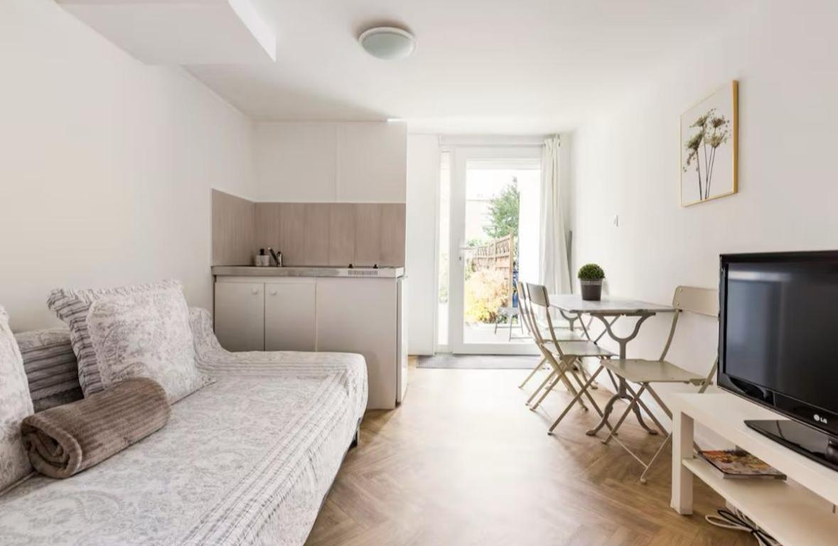 Escapade Pres De Lille - Appartement Charmant Avec Terrasse Et Parking Privee Mons-en-Baroeul Zewnętrze zdjęcie