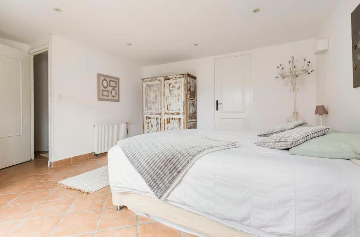 Escapade Pres De Lille - Appartement Charmant Avec Terrasse Et Parking Privee Mons-en-Baroeul Zewnętrze zdjęcie