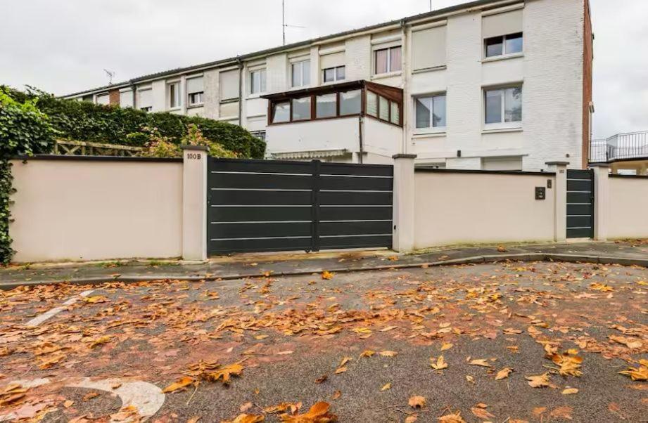 Escapade Pres De Lille - Appartement Charmant Avec Terrasse Et Parking Privee Mons-en-Baroeul Zewnętrze zdjęcie