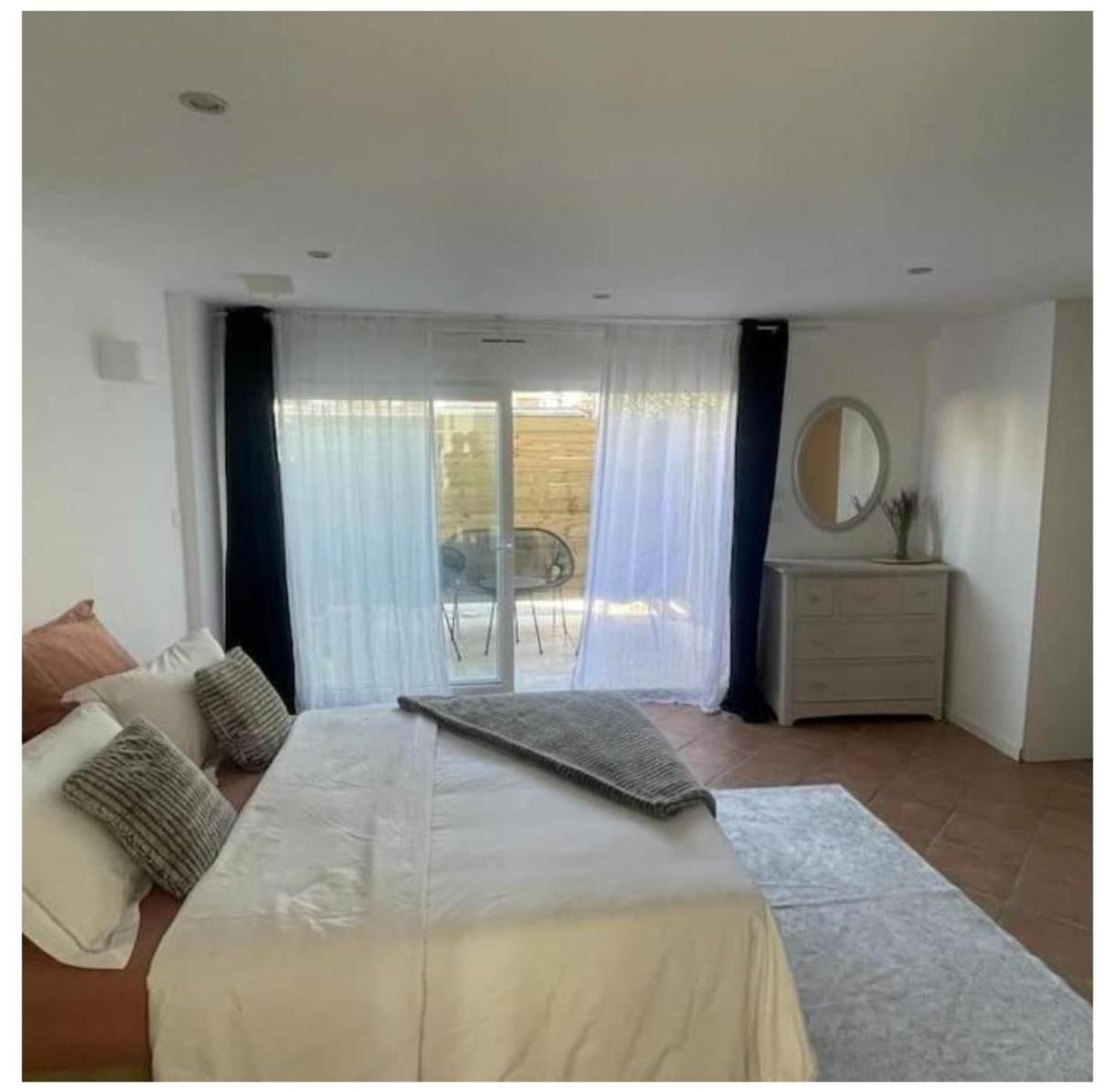 Escapade Pres De Lille - Appartement Charmant Avec Terrasse Et Parking Privee Mons-en-Baroeul Zewnętrze zdjęcie